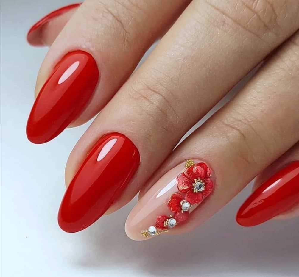 Gel nails in shades of red