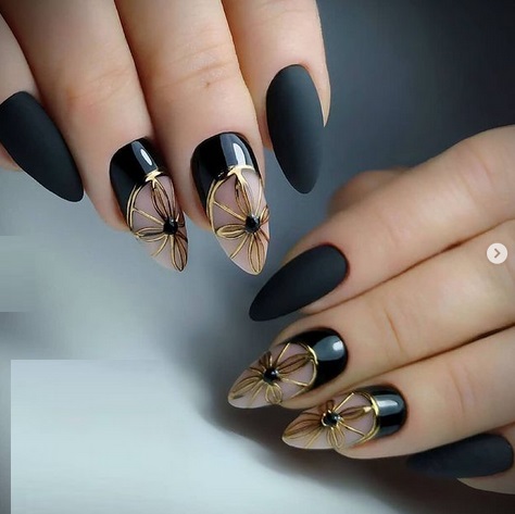 Black and gold gel nails