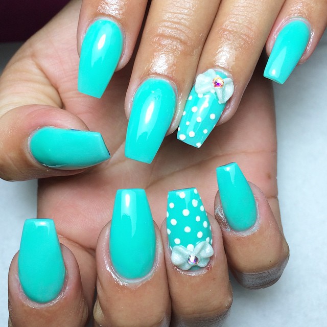 turquoise gel nails